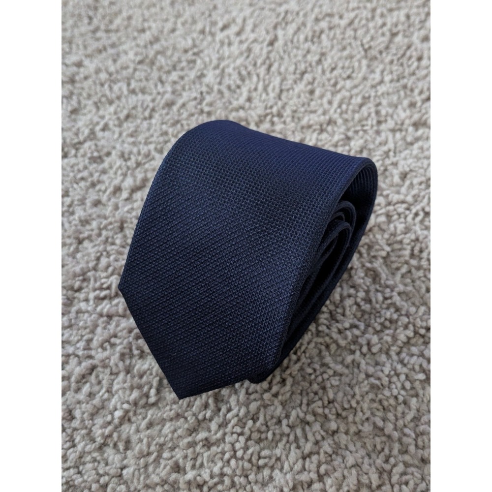 Charles Tyrwhitt Navy Textured Solid Silk Pointed Men's Tie NWT Classy Preppy